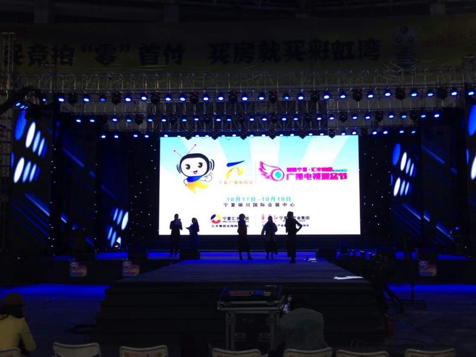 ���Ă�ý��˾86�O�҃�P5LEDȫ����